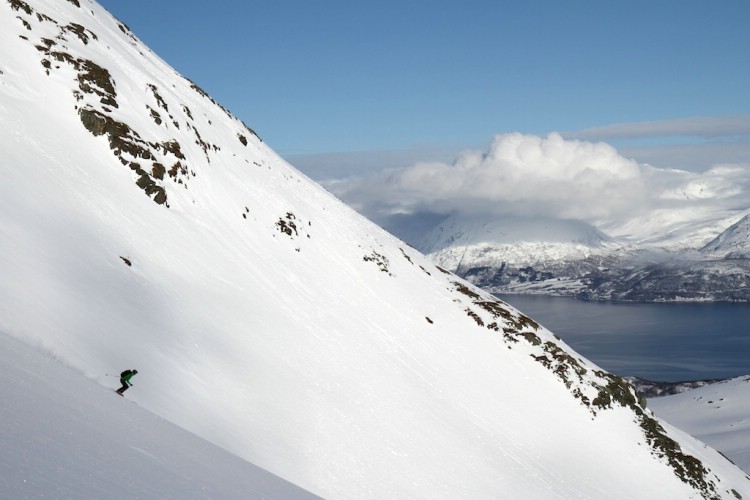 Utförsåkning in Lyngen! Foto: Carl Lundberg