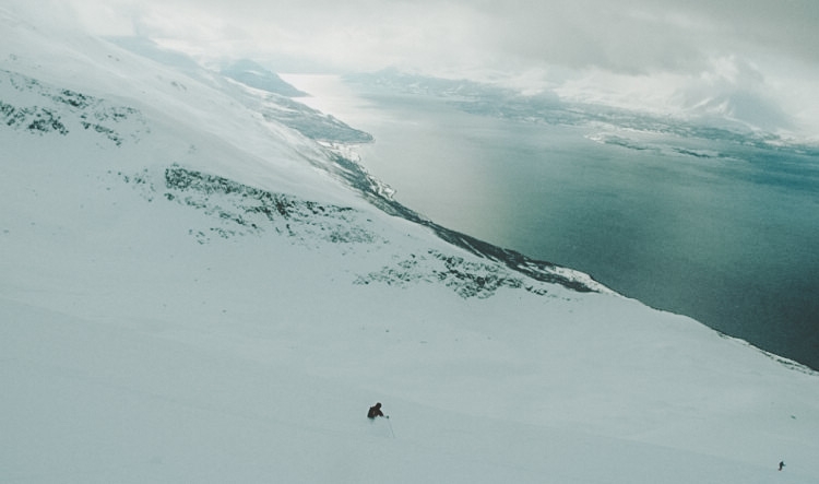  April 2012. Skitouring Narvik. Foto:Magnus Strand
