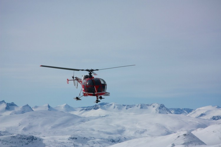 Heliski Riksgränsen 16 april 2009. Foto: Carl Lundberg